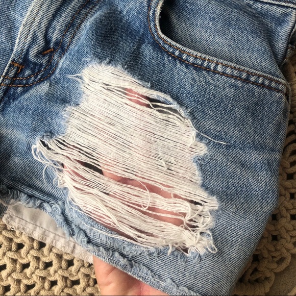 Furst Of A Kind Vintage Levi Distressed Shorts - Picture 10 of 14